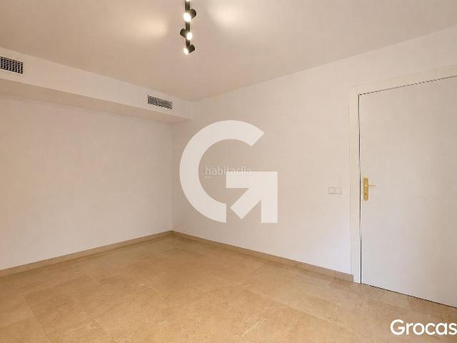 Piso en venta en Rubí, Centre. EN EXCLUSIVA PISO DE OBRA SEMINUEVA EN EL CENTRO. Pisos.