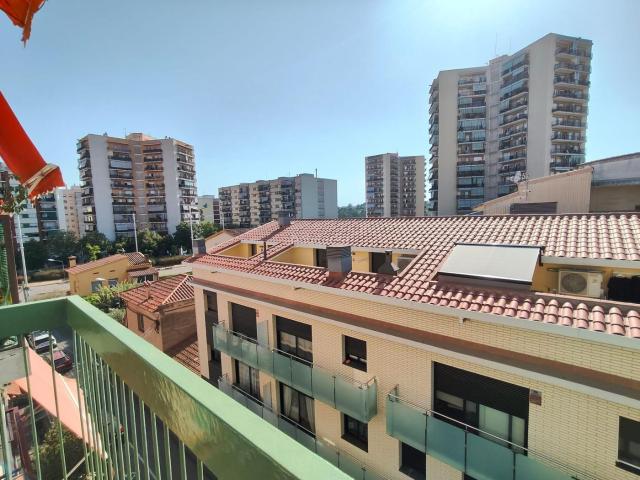 Piso en venta en Rubí, Centre. FINCAS INES VENDE EN PLENO CENTRO DE RUBI. Pisos.