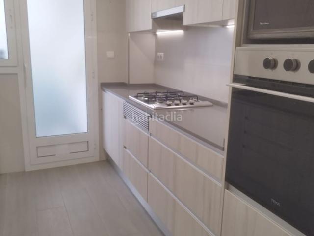 Piso en venta en Rubí, Centre. PISO DE 4 HABITACIONES ZONA MERCADO !. Pisos.