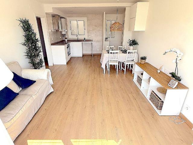 Piso en venta en Rubí, de 55 m² 3 habitaciones por 299.000