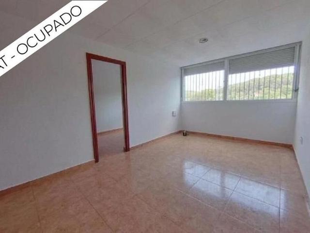 Piso en venta en Rubí, de 56 m² 3 habitaciones por 83.000