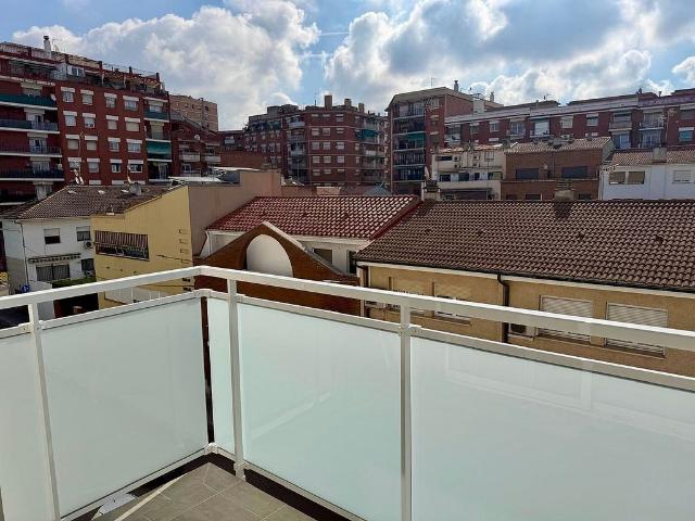 Piso en venta en Rubí, de 67 m² 3 habitaciones por 294.000
