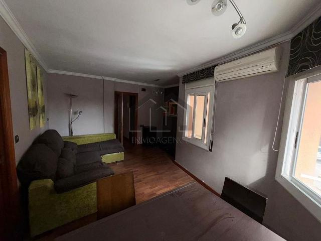 Piso en venta en Rubí, de 70 m² 4 habitaciones por 248.000