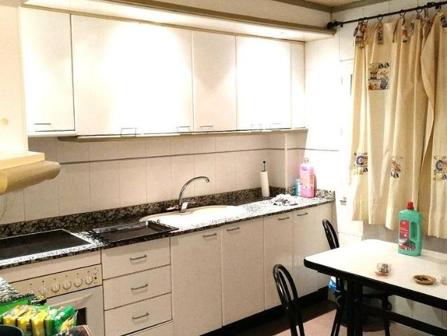 Piso en venta en Rubí, de 81 m² 3 habitaciones por 236.000
