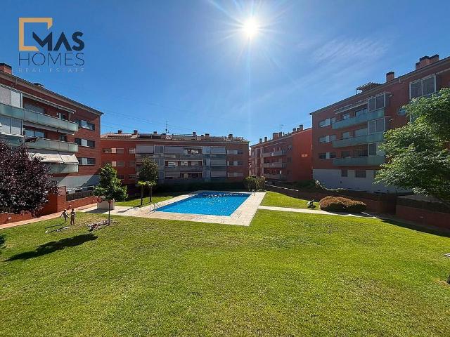 Piso en venta en Rubí, de 93 m² 4 habitaciones por 399.000