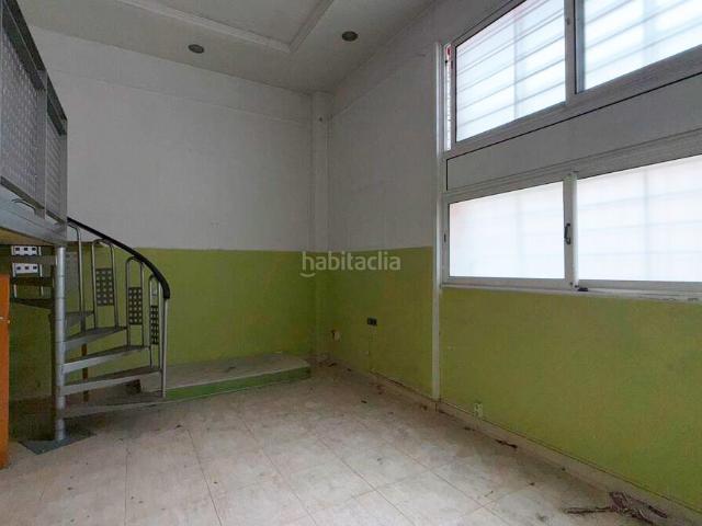 Piso en venta en Rubí, Mercat. Gran oportunidad de comprar una vivienda en la localidad de Rubi en Barcelona. No dejes pasar esta gran ocasión de adquirir en pro. Pisos.