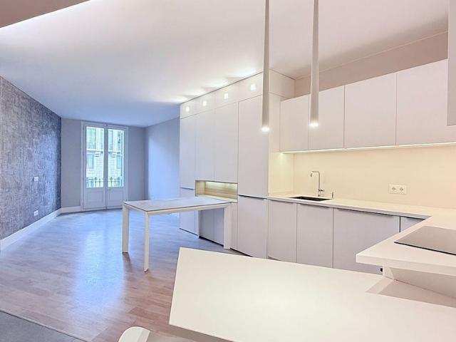Piso en venta en rambla De Catalunya, Barcelona, de 75 m² 2 habitaciones por 775.000