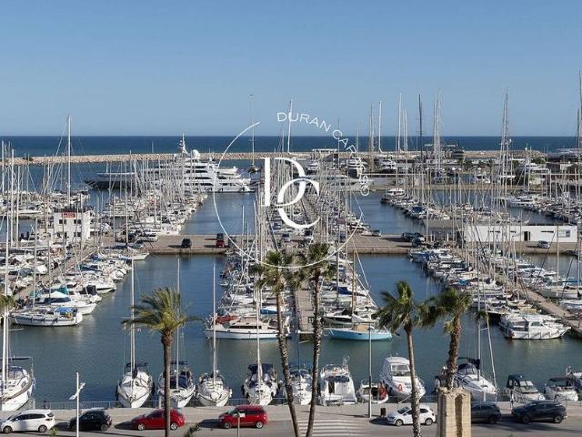 Piso en venta en rambla De la Pau, Vilanova i La Geltrú, de 77 m² 3 habitaciones por 345.000