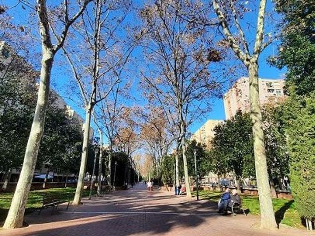Piso en venta en rambla De Prim, Barcelona, de 58 m² 3 habitaciones por 254.900