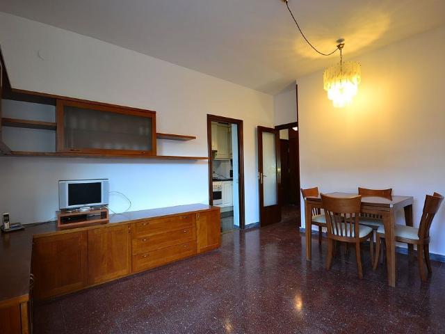 Piso en venta en rambla De Prim, Barcelona, de 87 m² 3 habitaciones por 325.000