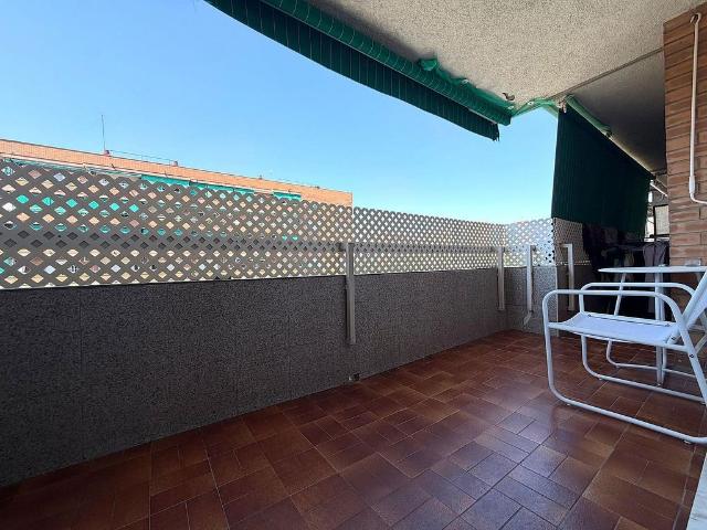 Piso en venta en rambla De Sant Joan, Badalona, de 80 m² 3 habitaciones por 269.000