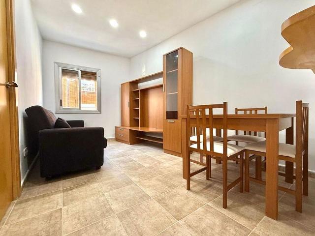 Piso en venta en rambla Del Fondo, Santa Coloma de Gramanet, de 67 m² 2 habitaciones por 152.900