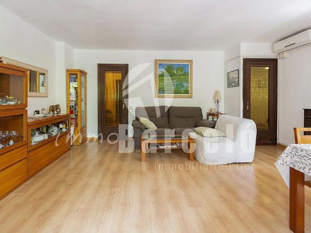 Piso en venta en rambla Del Poblenou, Barcelona, de 99 m² 3 habitaciones por 629.000
