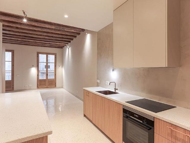 Piso en venta en rambla La, Barcelona, de 55 m² 1 habitación por 330.000 €