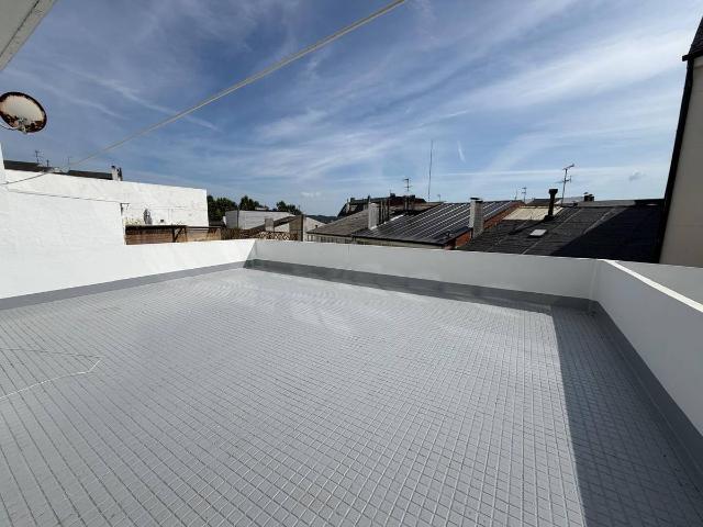 Piso en Venta en Recatelo O Carme