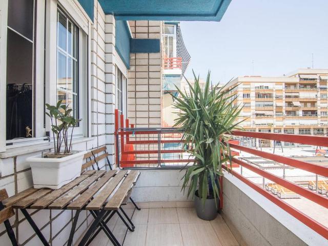 Piso en Venta en Reina Victoria Miguel Hernández