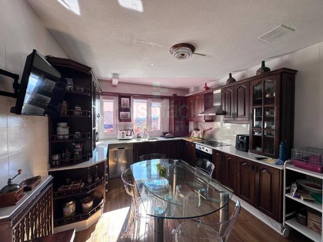 Piso en Venta en Residencia Abella