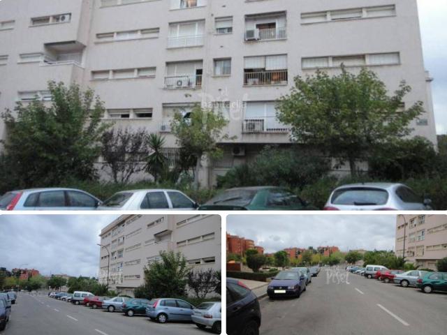 Piso en venta en Reus, Centre. Piso con ascensor y gran potencial de reforma en la zona de Reus. Pisos.