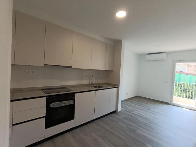 Piso en venta en Reus, de 60 m² 3 habitaciones por 157.000