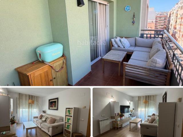 Piso en venta en Reus, Llevant. Pis amb terrassa a la zona de Llevant, 3 hab.2banys.95 m2.4a planta amb ascensor. Aire condicionat i calefacció. Pisos.