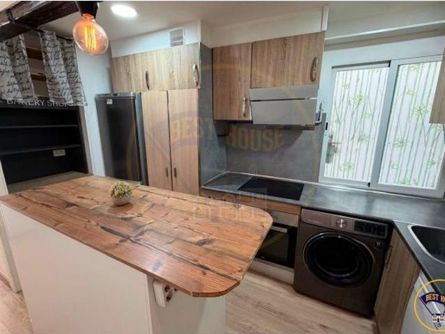 PISO EN VENTA EN REYES CATOLICOS