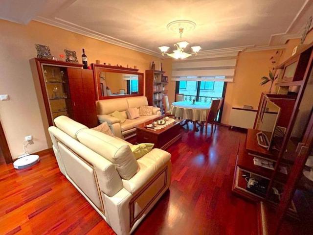Piso en Venta en Ribeira