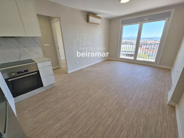Piso en venta en Ribeira, Santa Uxía de Ribeira. Obra nueva en Ribeira Viviendas con terraza, garaje y vistas al mar. Pisos.