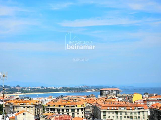 Piso en venta en Ribeira, Santa Uxía de Ribeira. Obra nueva en Ribeira Viviendas con terraza, garaje y vistas al mar. Pisos.