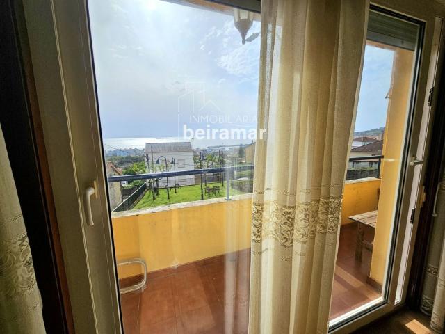 Piso en venta en Ribeira, Santa Uxía de Ribeira. Oportunidad piso con vistas al mar, 3 dormitorios y excelente distribución. Pisos.