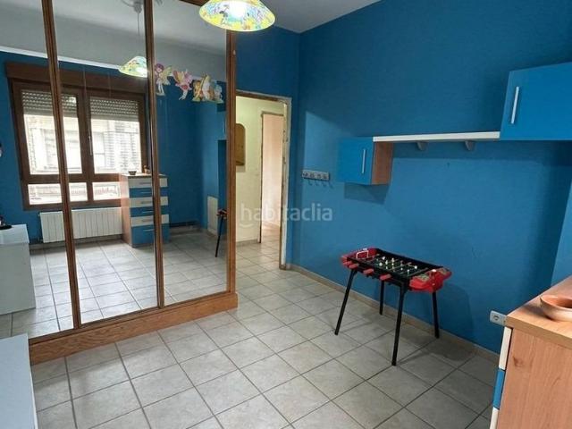Piso en venta en Ribeira, Santa Uxía de Ribeira. Amplio piso con gran potencial en el corazón de Ribeira. Pisos.