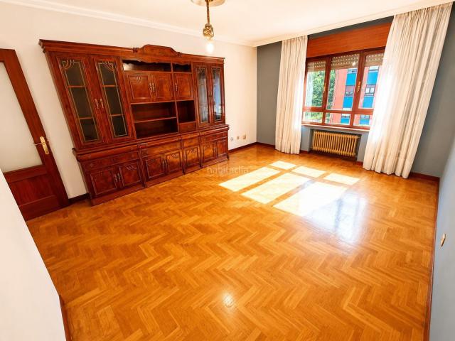 Piso en venta en Riosa. Piso en venta en Riosa, 3 dormitorios. Pisos.