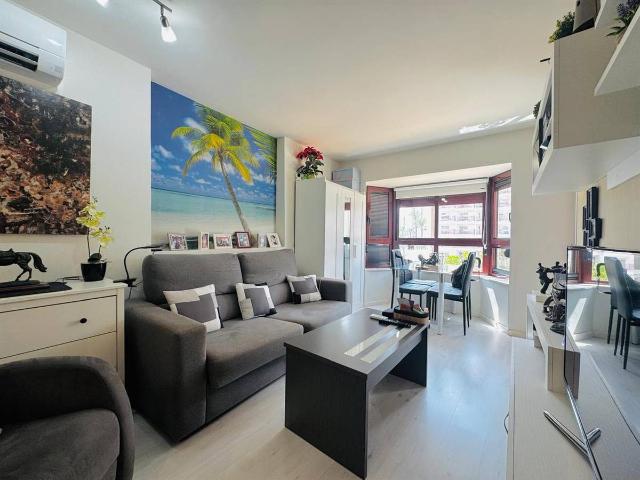Piso en Venta en Rincón Bajo
