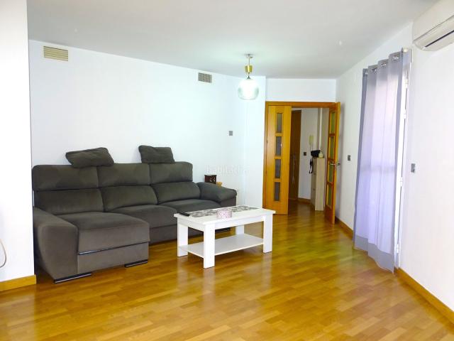 Piso en venta en Rincón de la Victoria, Torre de Benagalbón. FANTASTICO PISO DE 2 DORMITORIOS EN RINCON DE LA VICTORIA. Pisos Rincón de la.