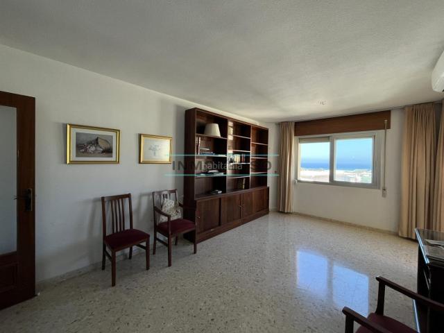 Piso en venta en Rincón de la Victoria, La Cala del Moral. Un lienzo en blanco de 125 m2 sexta planta con vistas al mar en La Cala del Moral. Pisos Rincón de la.