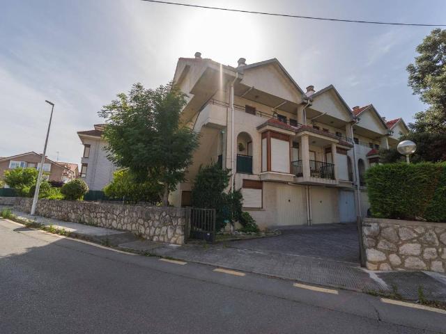 Piso en Venta en Ris