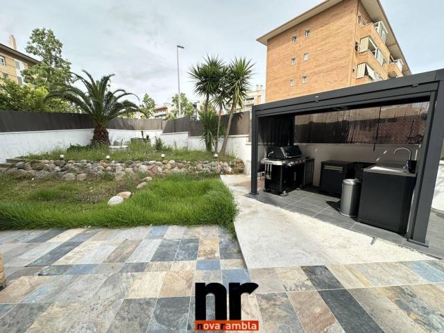 Piso en venta en Ripollet, Can Clos Pinetons. Piso en venta en Pinetons. Pisos.