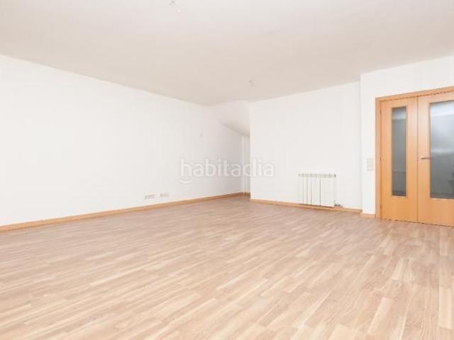 Piso en venta en Ripollet, Casc Antic. Piso en venta en calle Estrella. Pisos.