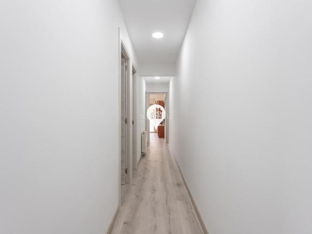 Piso en venta en Ripollet, Centre. Funcionalidad, ubicación inmejorable y para entrar a vivir. Pisos.