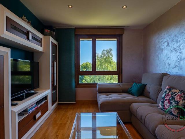 Piso en Venta en Roces