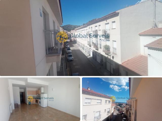 Planta baja en venta en Roda de Barà Costa Dorada. Bonito piso zona montaña RODA DE BARA. Plantas bajas Roda de.