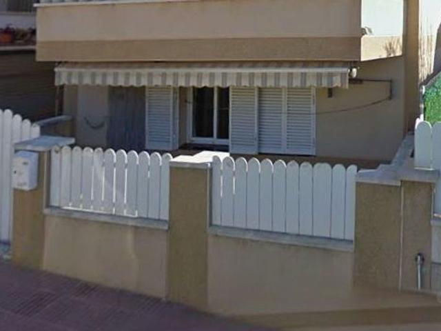 Piso en venta en Roda de Barà, de 91 m² 2 habitaciones por 137.000