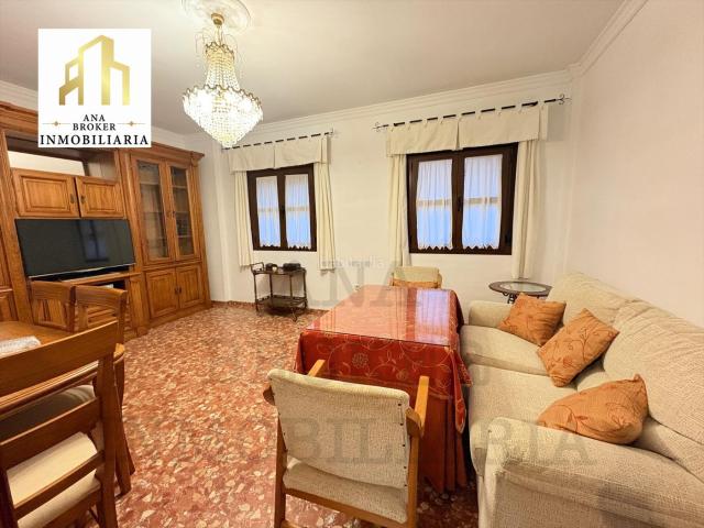 Piso en venta en Ronda, Casco Histórico. AMPLIO PISO CON PATIO EN PLENO CENTRO LISTO PARA ENTRAR A VIVIR. Pisos.