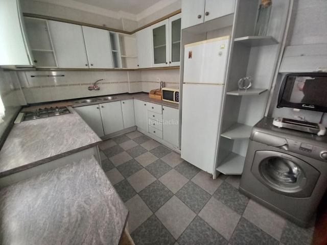 Piso en venta en Ronda, Casco Histórico. Amplio piso en el centro. Pisos.