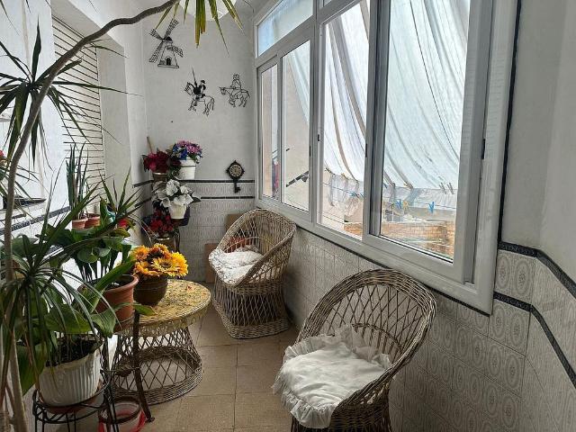 Piso en venta en ronda Del Guinardó, Barcelona, de 85 m² 3 habitaciones por 300.000