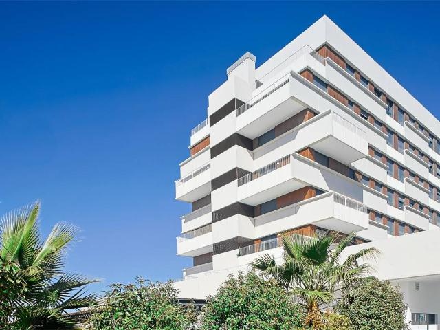 Piso en Venta en Rosaleda Juventud