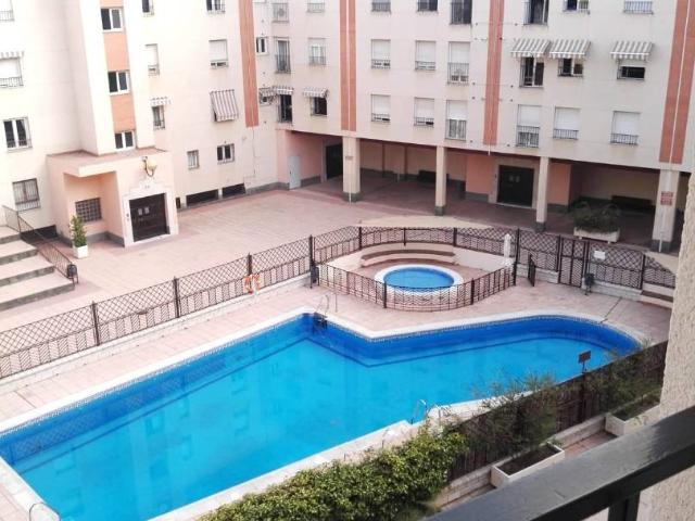 Piso en Venta en Rosaleda Juventud