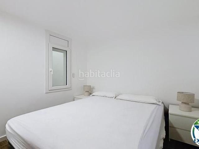 Piso en venta en Roses, Centre Costa Brava. Apartamento reformado con licencia turística cerca de la playa. Pisos.