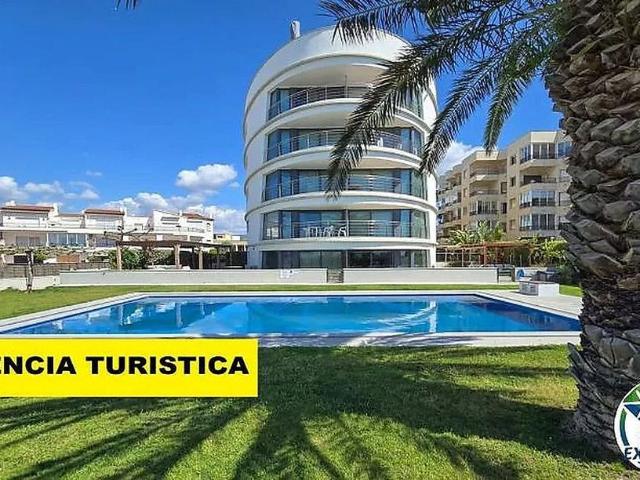 Piso en venta en paseo Marítim, Roses, de 53 m² 2 habitaciones por 550.000