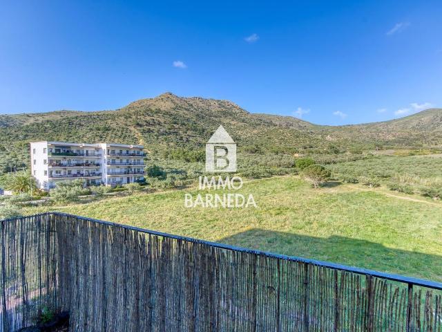 Piso en venta en Roses, Els Grecs Mas Oliva Costa Brava. Exclusivo ático dúplex con gran terraza y espectaculares vistas en Mas Oliva Roses con licencia turística. Pisos.