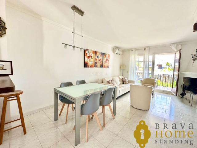 Piso en venta en Roses, Puig Rom Canyelles Almadrava Costa Brava. Casa con piscina y licencia turística en venta en Roses inversión ideal en la Costa Brava. Pisos.